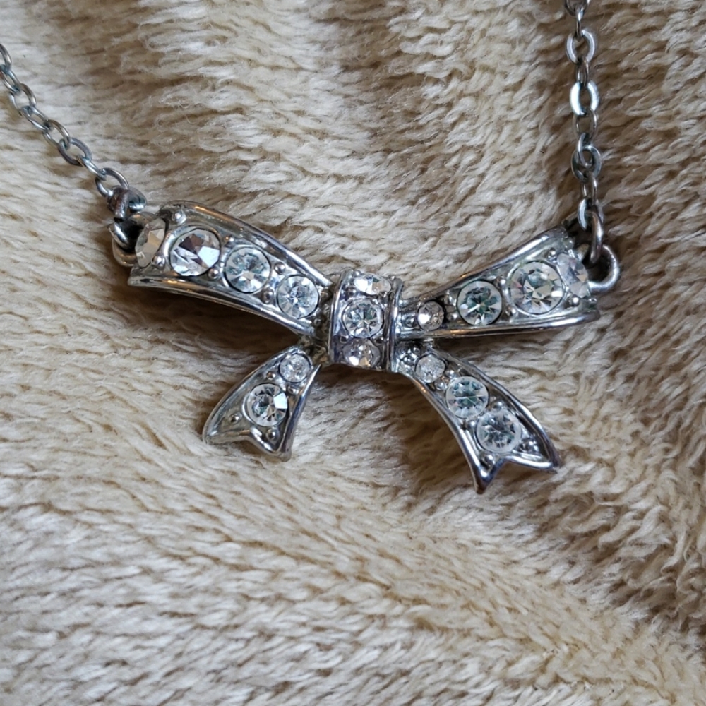 Clear rhinestone bow necklace American Eagle